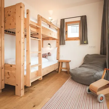 Chesa Muntanella فس