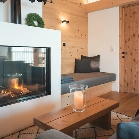 Chesa Muntanella * فس